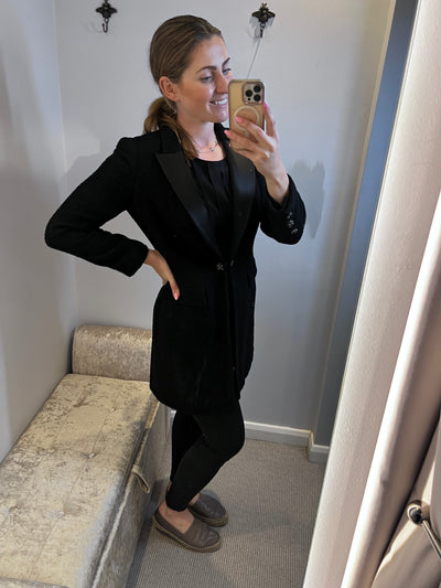 Iconic Chanel long black tweed coat size 40