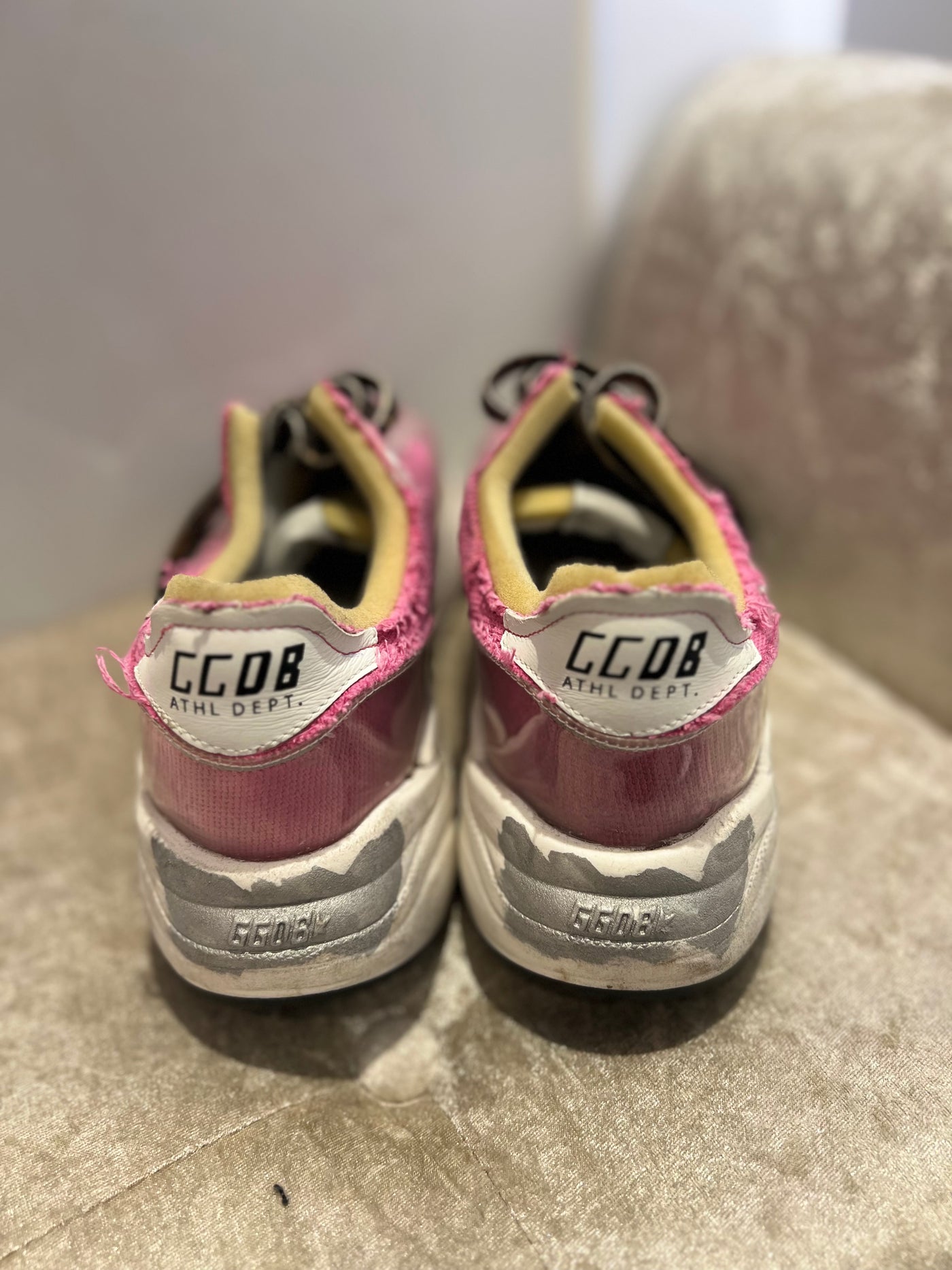 Golden goose running trainers size 40