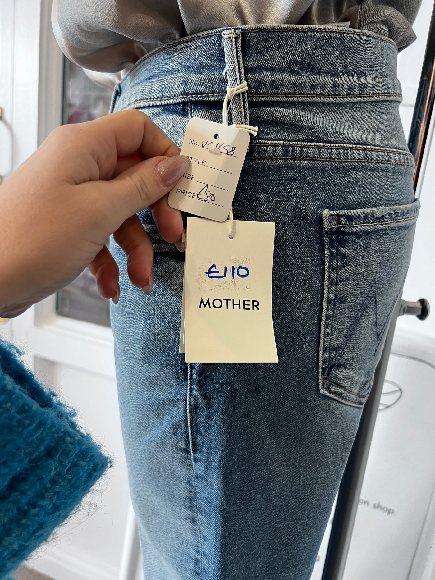 Brand new with labels mother jeans size 29 RTP £268