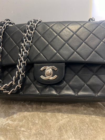 Iconic Chanel classic flap medium lambskin black