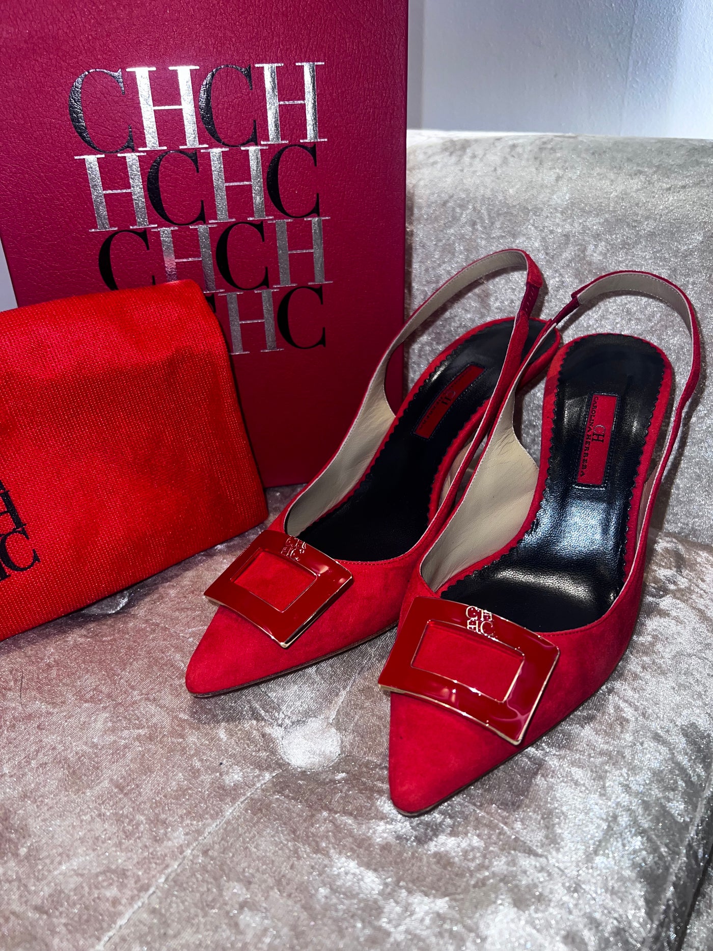 Carolina Herrera red suede heels size 40
