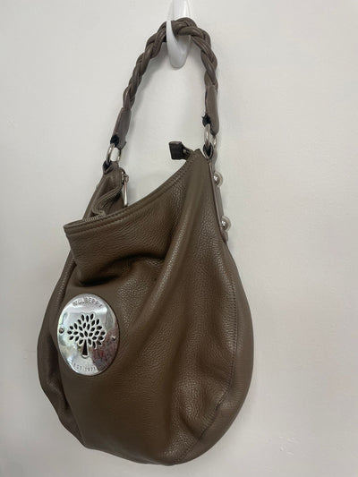 Mulberry medium Daria Hobo in taupe handbag
