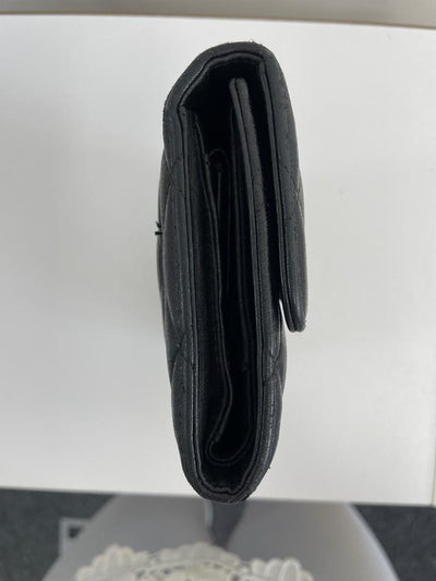 Vintage Chanel lambskin long flap wallet