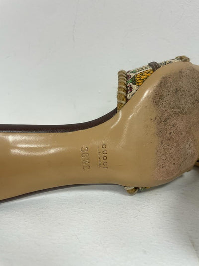 Gucci heels size 38.5C