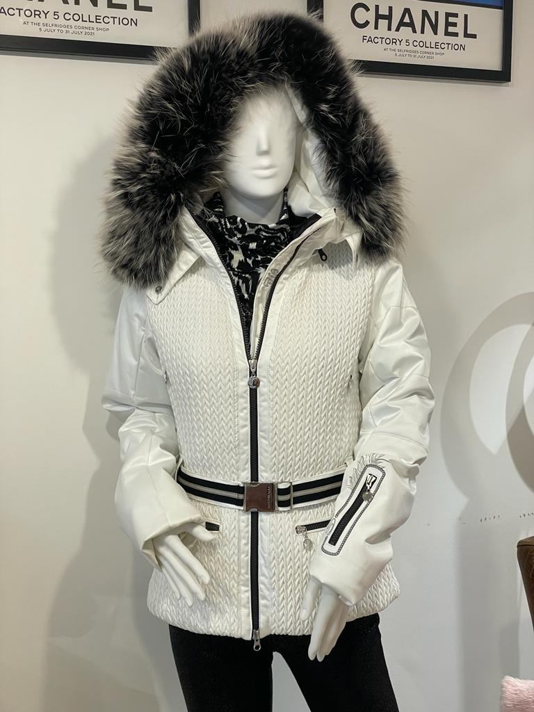 Sportalm white winter coat with fur collar size 8-10
