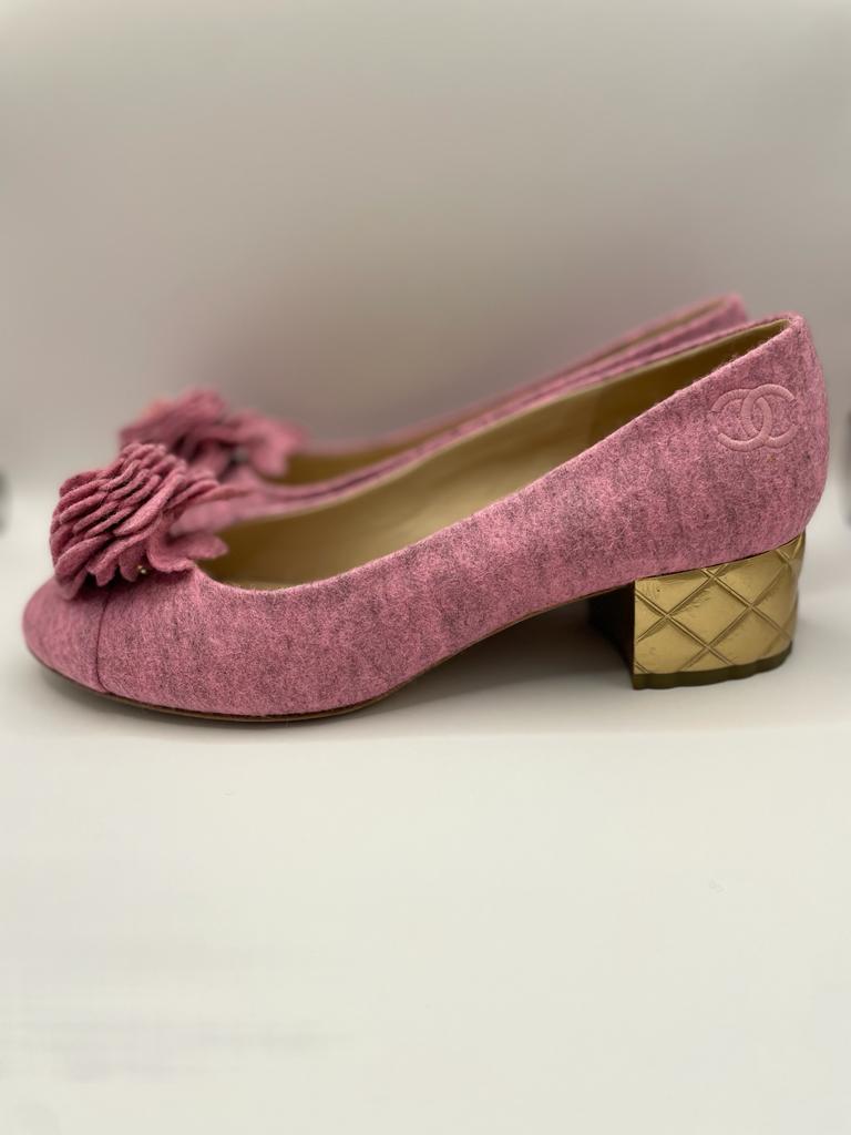 Chanel pink heels size 39