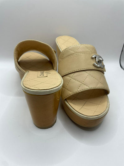 Chanel clogs size 39