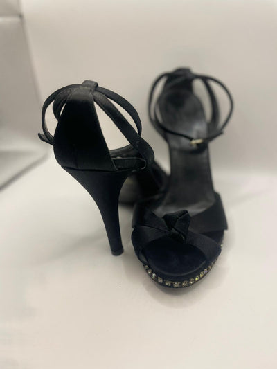 Gucci heels size 37.5