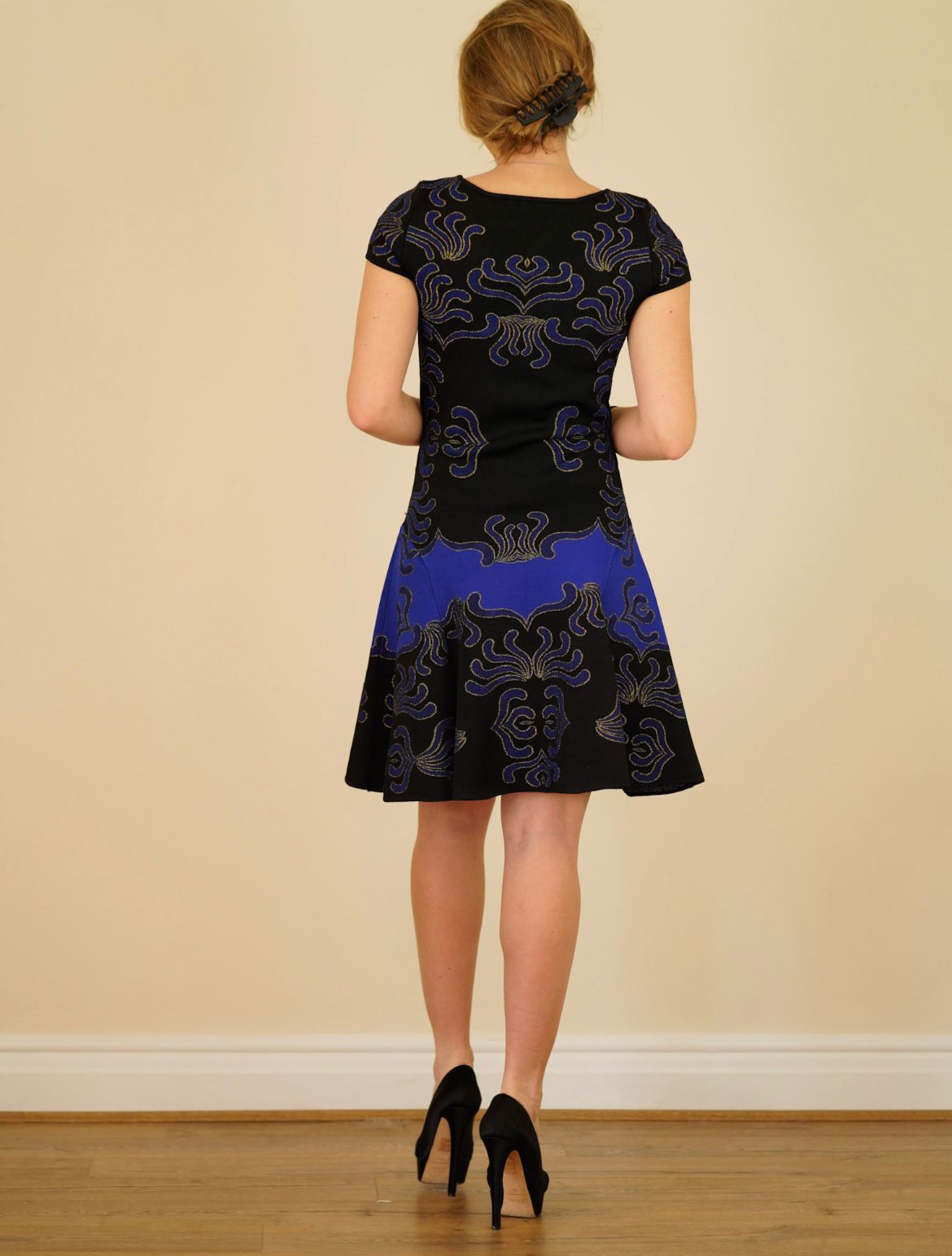 Diane Von Furstenberg knit dress size M