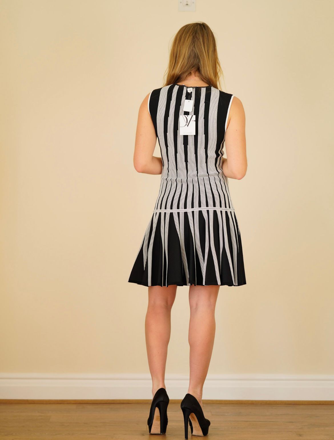 Brand new Diane Von Furstenberg knit dress size S RTP £420