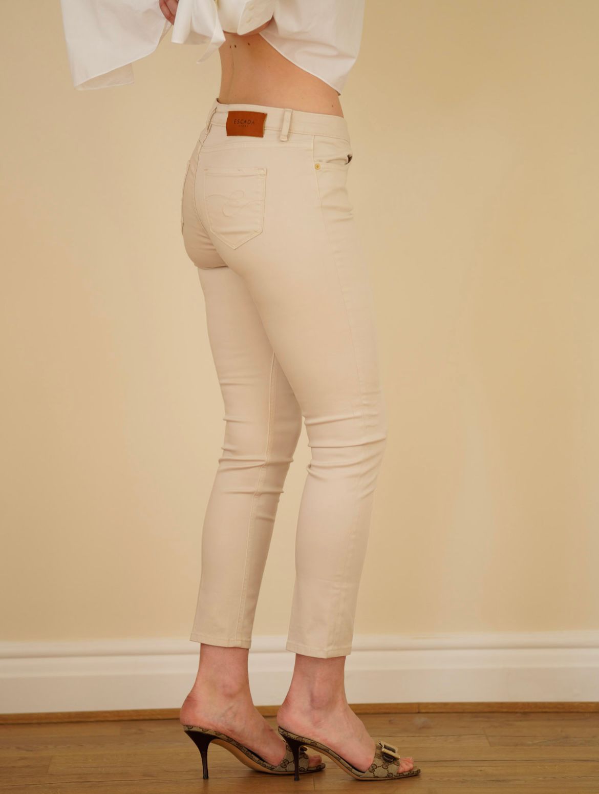 Escada sport beige jeans size 38